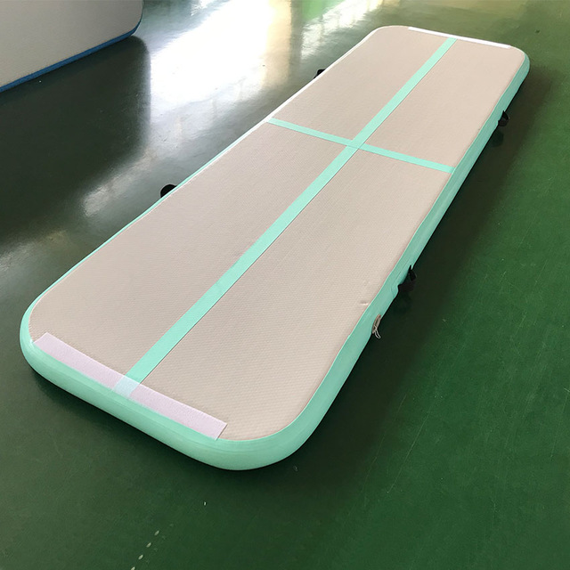 3M エアトラックマット エアトラック エアポンプ付き 電動 - Kids Outdoor Yoga のレビューと価格