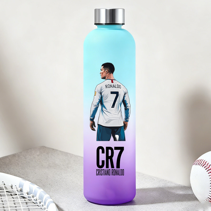 900 ミリリットル CR7 ウォーターボトルカジュアルサッ - Kids Outdoor Kitchen Accessories のレビューと価格