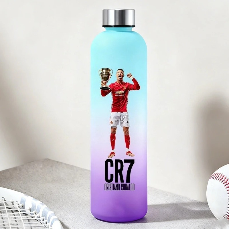 900 ミリリットル CR7 ウォーターボトルカジュアルサッ - Kids Outdoor Kitchen Accessories のレビューと価格